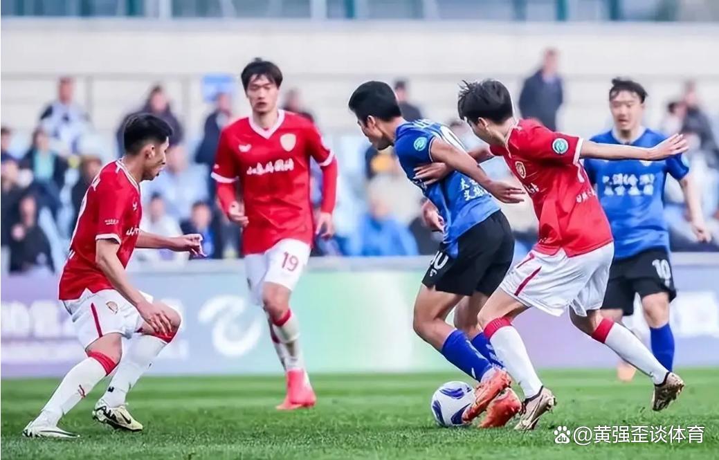 赛前体能课后，广州队战术微调备战意甲，信心回归，年轻球员得到机会的简单介绍