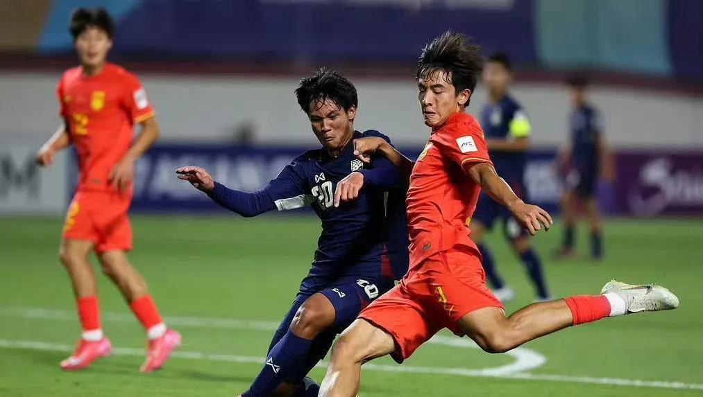 赛前体能课后，广州队战术微调备战意甲，信心回归，年轻球员得到机会的简单介绍